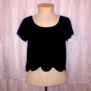 L.A Hearts | black scalloped hem crop top